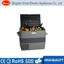 Ce / CB / SAA DC12V refrigerador portátil multifuncional pequeno para carro